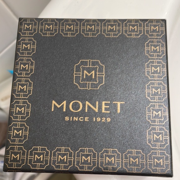 Compact Mirror - Picture 2 of 2